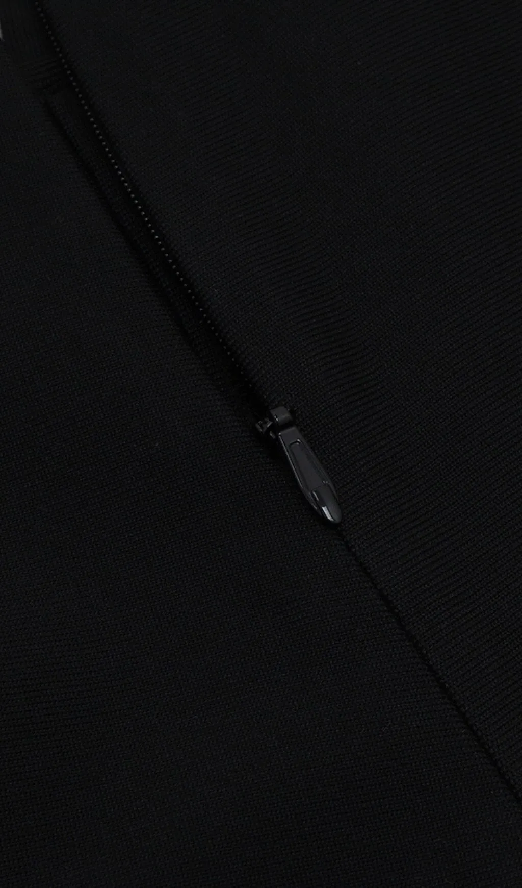 BLACK STITCHED HALTERNECK DESIGN MIDI DRESS