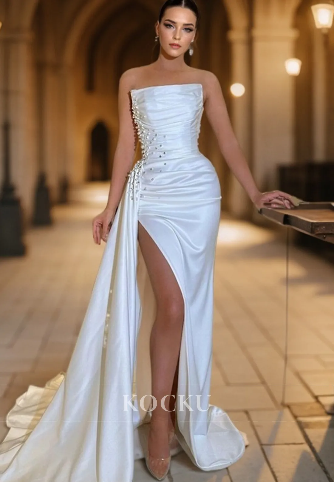 Elegant & Luxurious Sleeveless Ruched Sheath Split Evening Party Prom Dress With Beaded