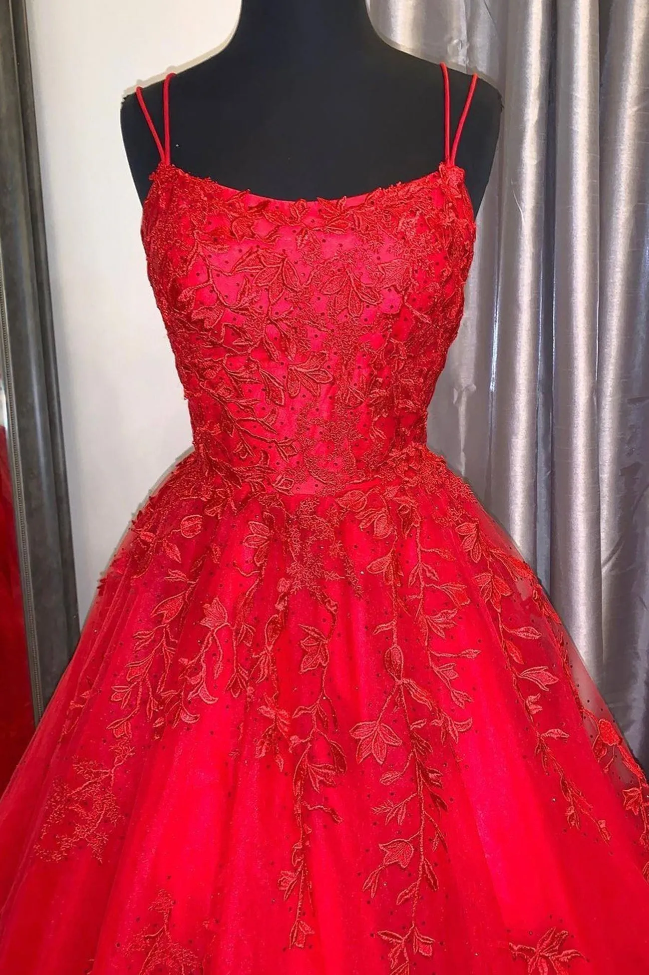 Red Lace Long Prom Dresses A-Line Formal Evening Dresses