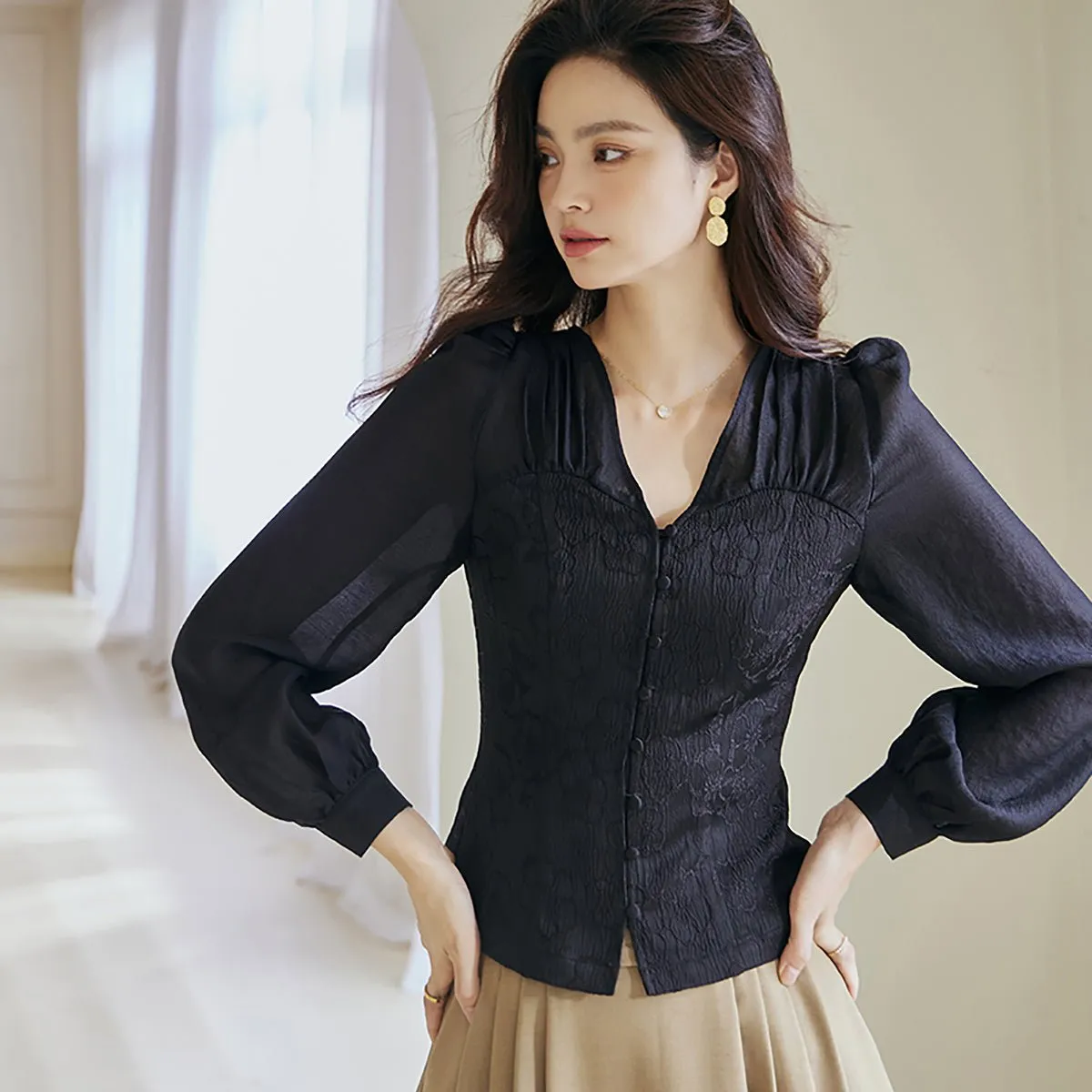 Stylish Black Puff Sleeve Top
